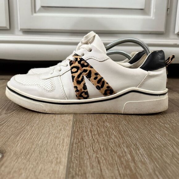 MIA Alta White Sneakers with Leopard Print Accent Size 9 - Picture 1 of 10